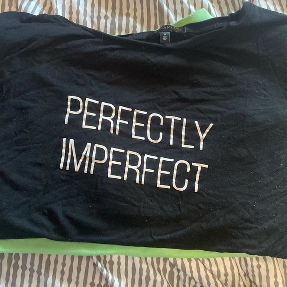 Clothes - Picture 2 of 16